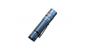 Fenix E35R - Lanternă EDC Reîncărcabilă - 3100 Lumeni - 260 Metri - Glacier Blue